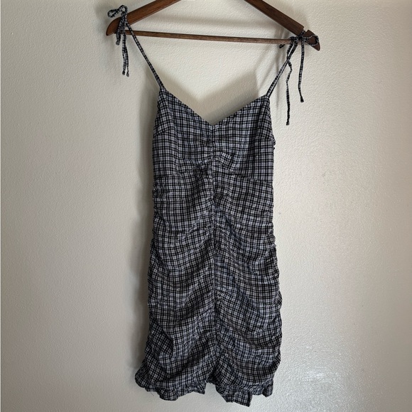 Hollister Plaid Ruched Tie Strap Mini Dress Black White Check Size Small - Picture 3 of 11